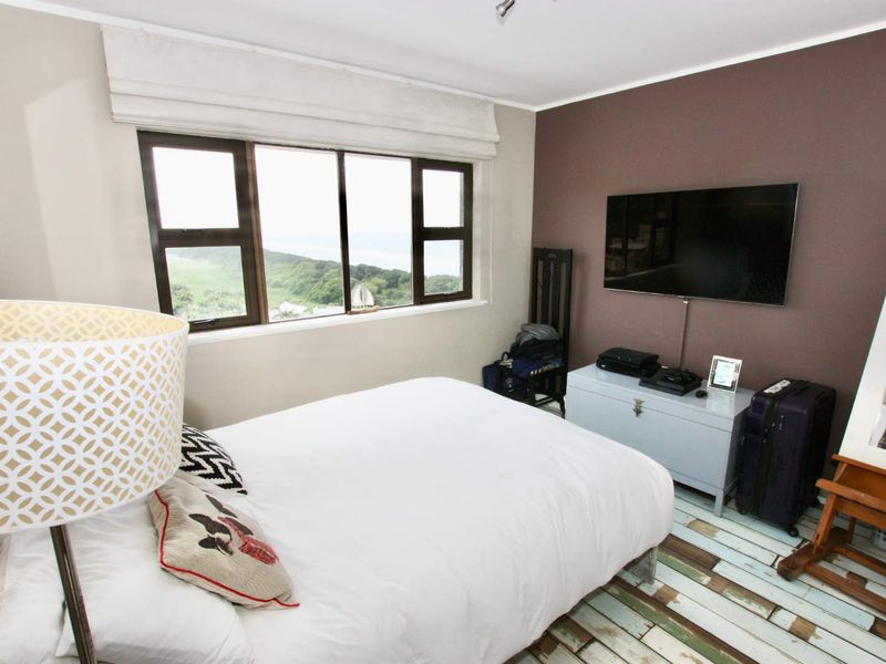 Exquisite Umhlanga Beachfront Apartment with Amazing Sea & Lagoon Views!! - Photo 10