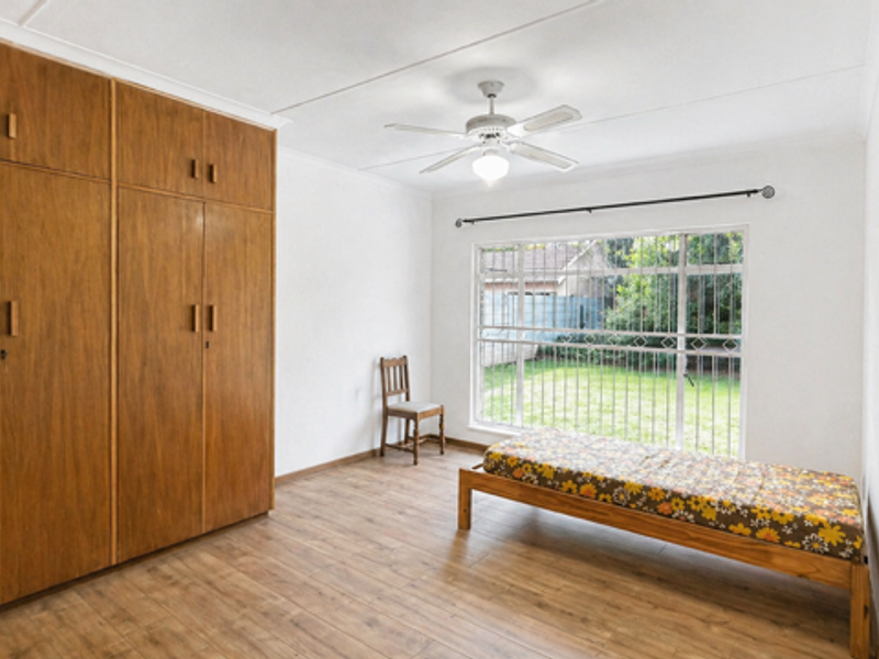 Versatile Family Living with Private Flatlet & Entertainer’s Garden - Photo 8