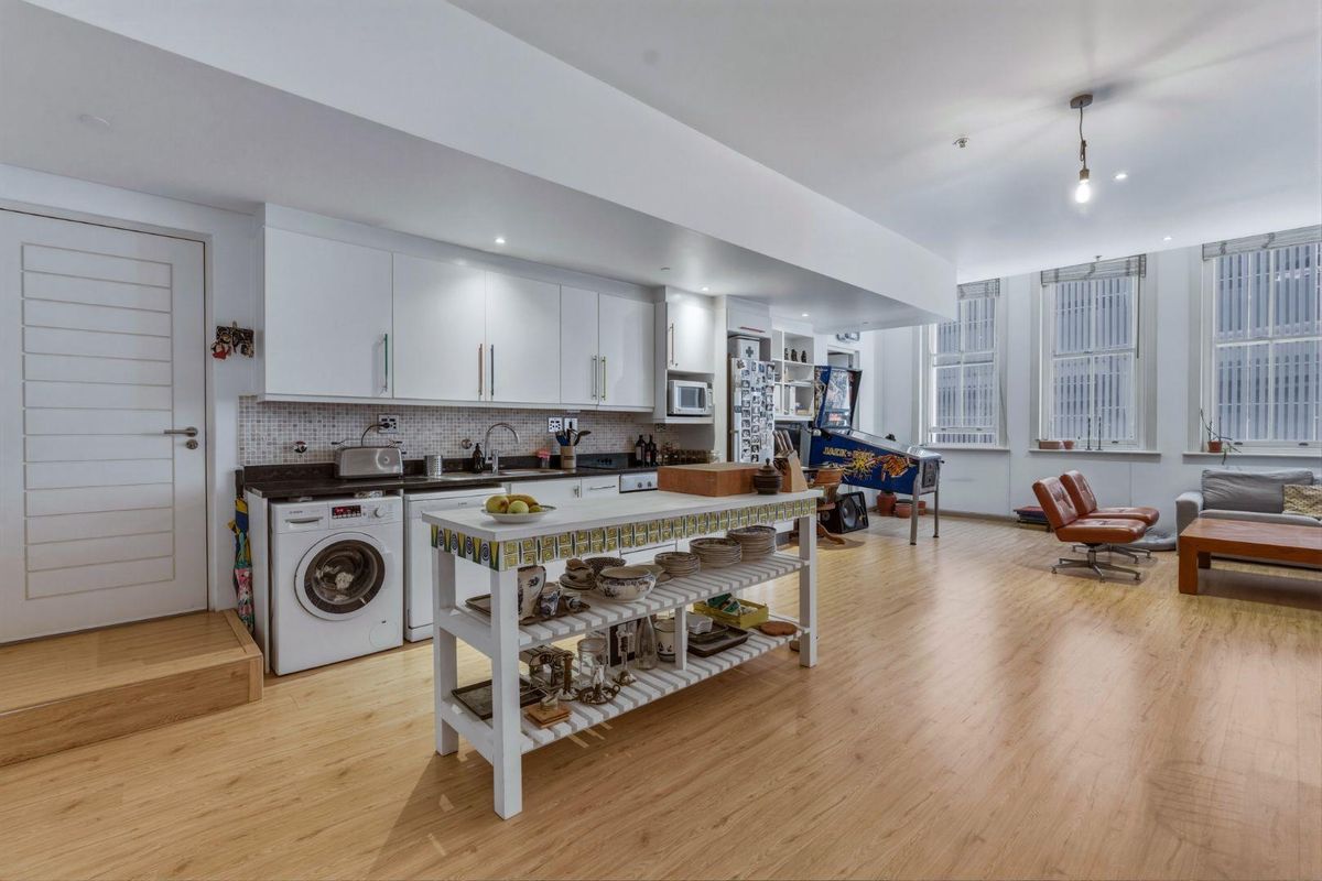 Stylish Apartment in the heart of Cape Town - Photo 3