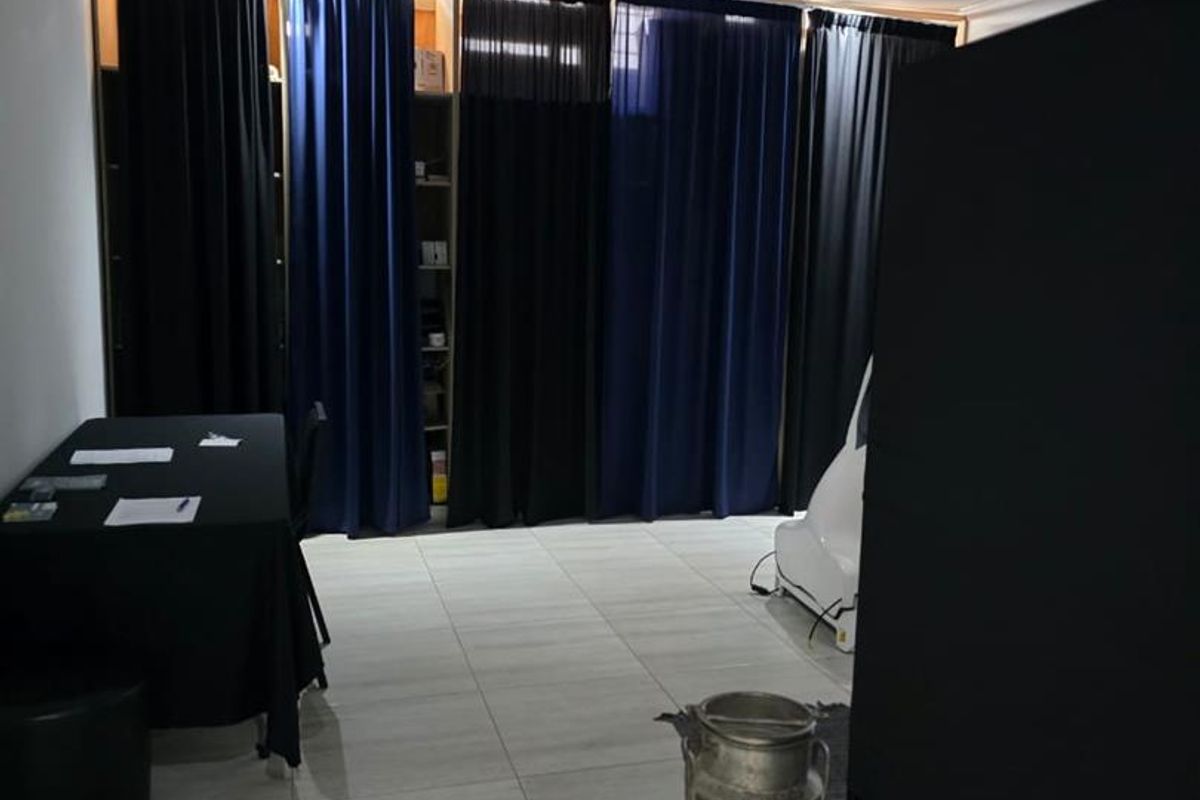 Southern Industrial Warehouse with Entertainment Space - Photo 4