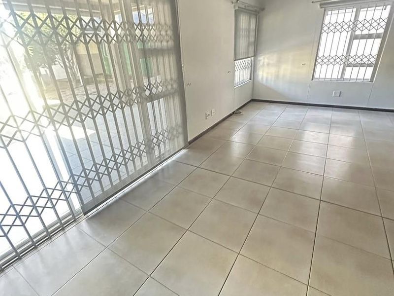 Duet Home in Suiderhof to let - Photo 9