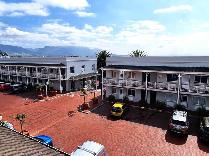 Loft Office in Neat Condition - Photo 10