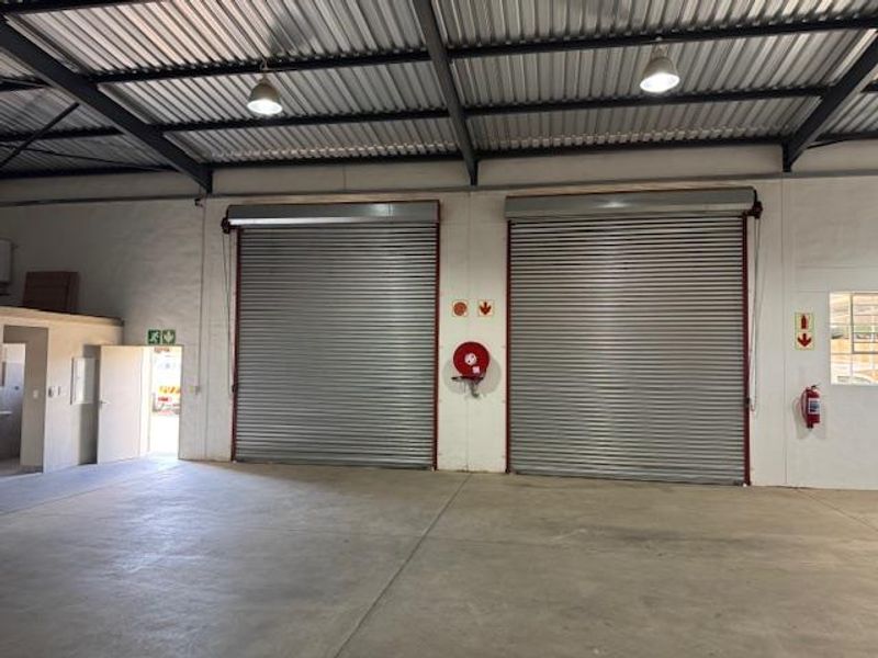 Spacious Warehouse in Prosperita - Photo 2