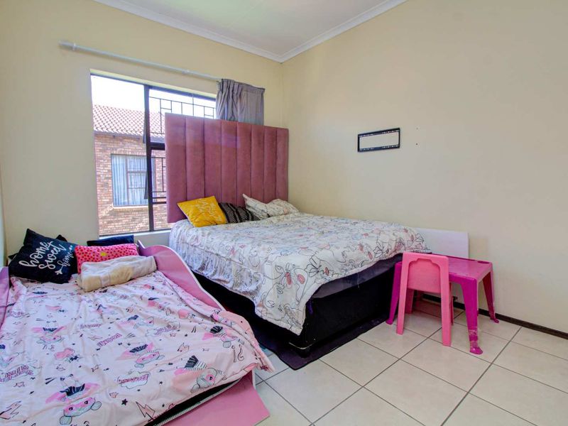 Seamless Living: Perfect Apartment in Top Location! - Photo 5