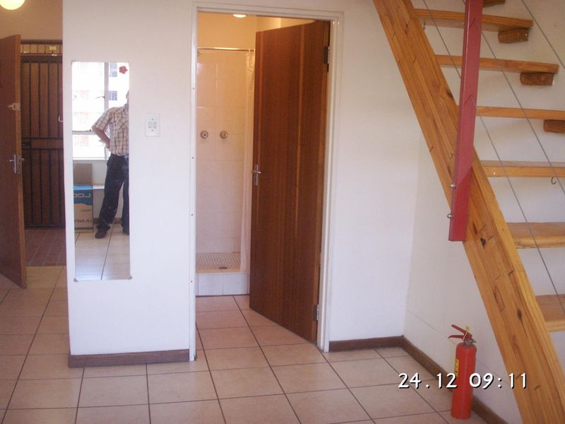 1 BEDROOM  LOFT APARTMENT TO RENT - Photo 3