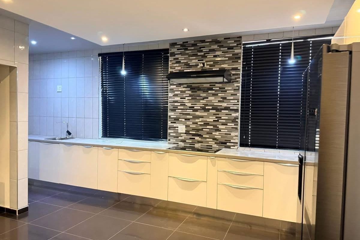 Unfurnished house to let - Photo 3
