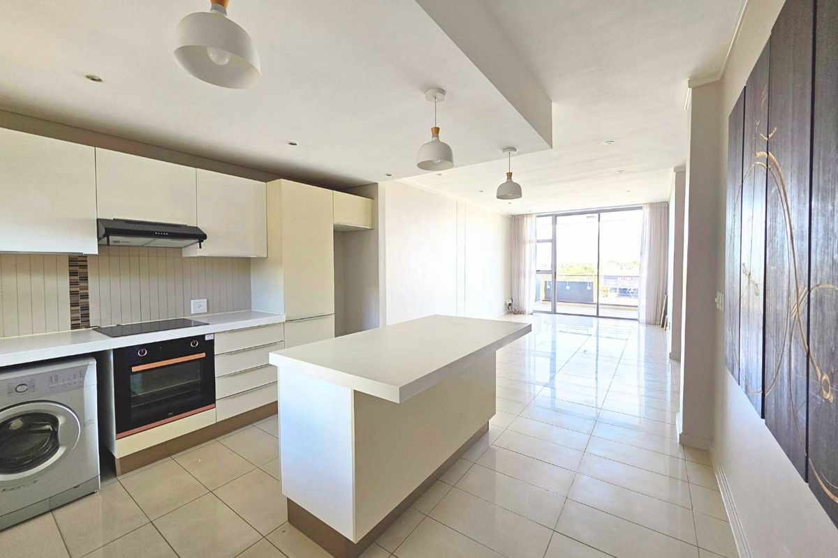 Modern 2-Bedroom Apartment with Stunning Views at Montclare Place - Photo 3