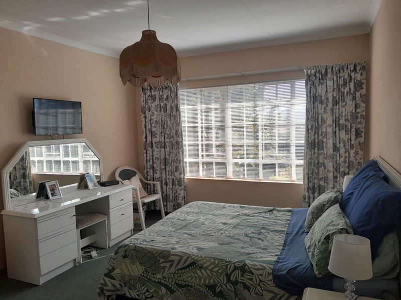 3 Bedroom facebrick apartment for sale in New Redruth - Photo 6