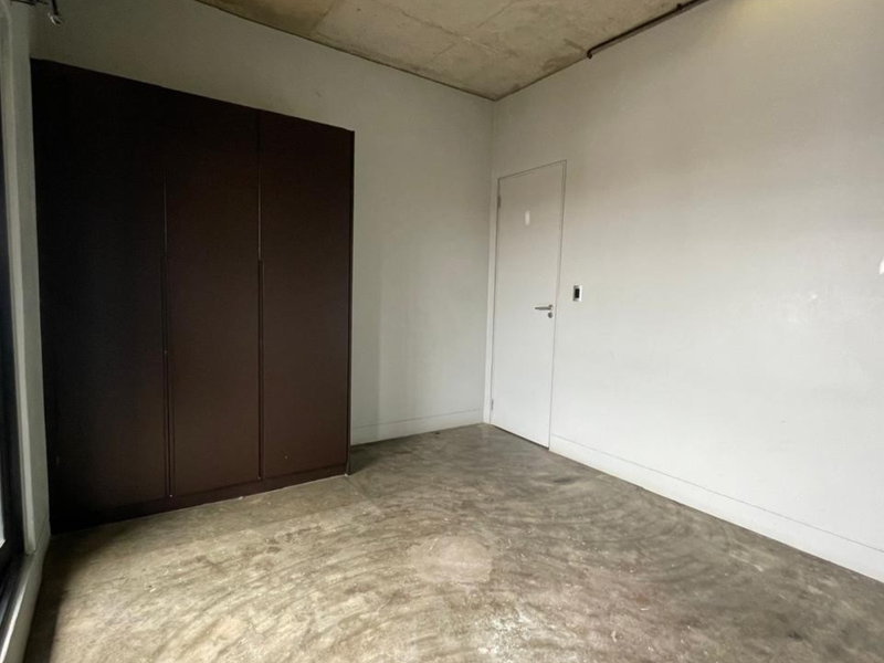 Hallmark House - 1 Bedroom 9th floor unit Available - Photo 8