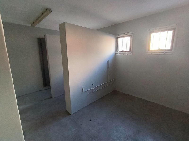 Industrial Park - Mini Factory - 261m2 - Photo 7