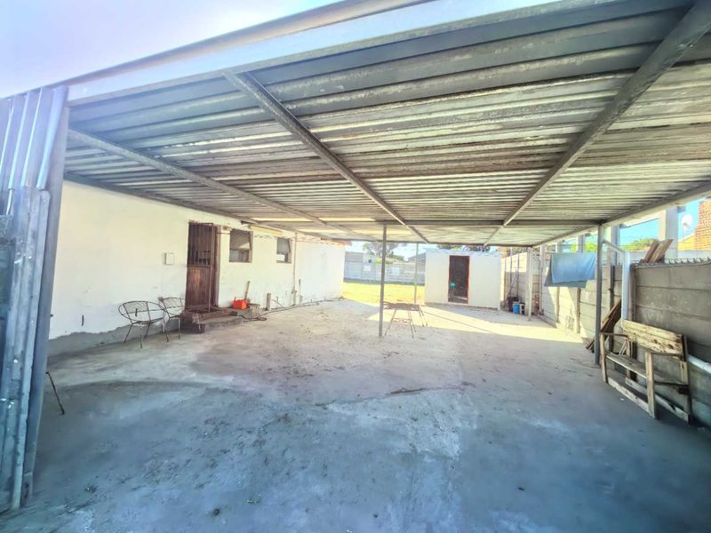 3 Bedroom Home, Avon, Elsies River - Photo 2