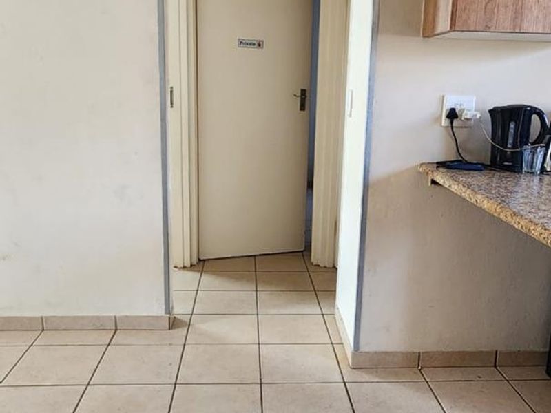 2 Bedroom Townhouse For Sale - Photo 9