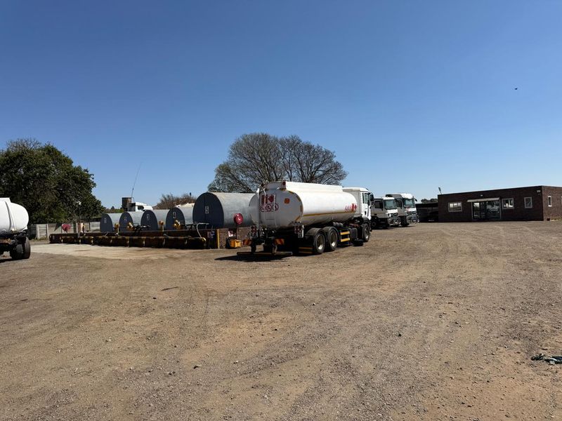 Prime Property with Fuel Depot, Workshop & Residential Space - Photo 6