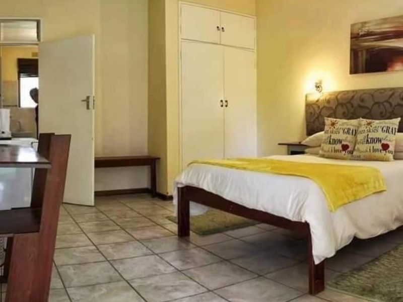 This well know guesthouse in Katima Mulilo is up for sale. - Photo 7