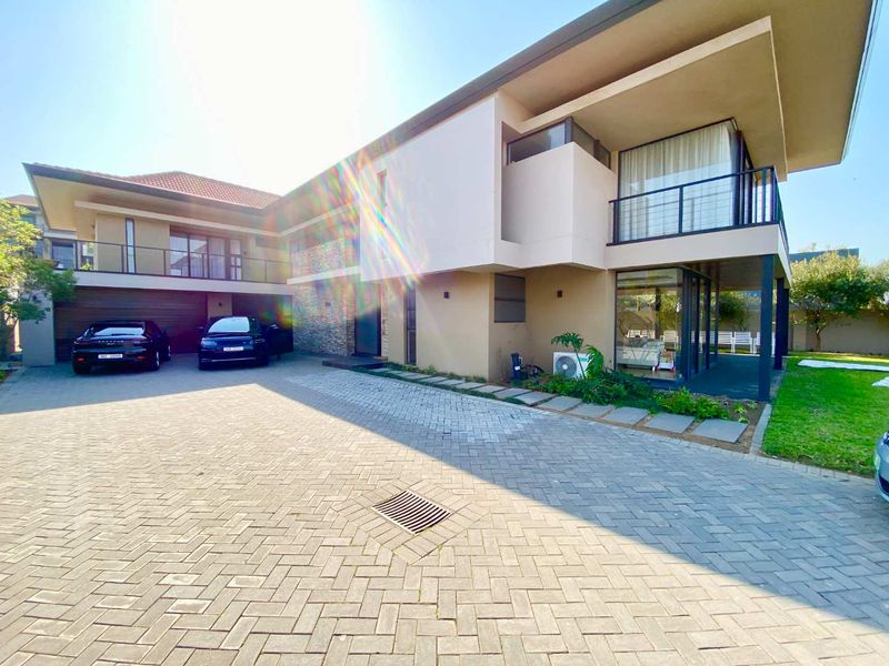 Hendra Estates - Stunning 5 Bedroom House In Izinga Park To Rent - Photo 2