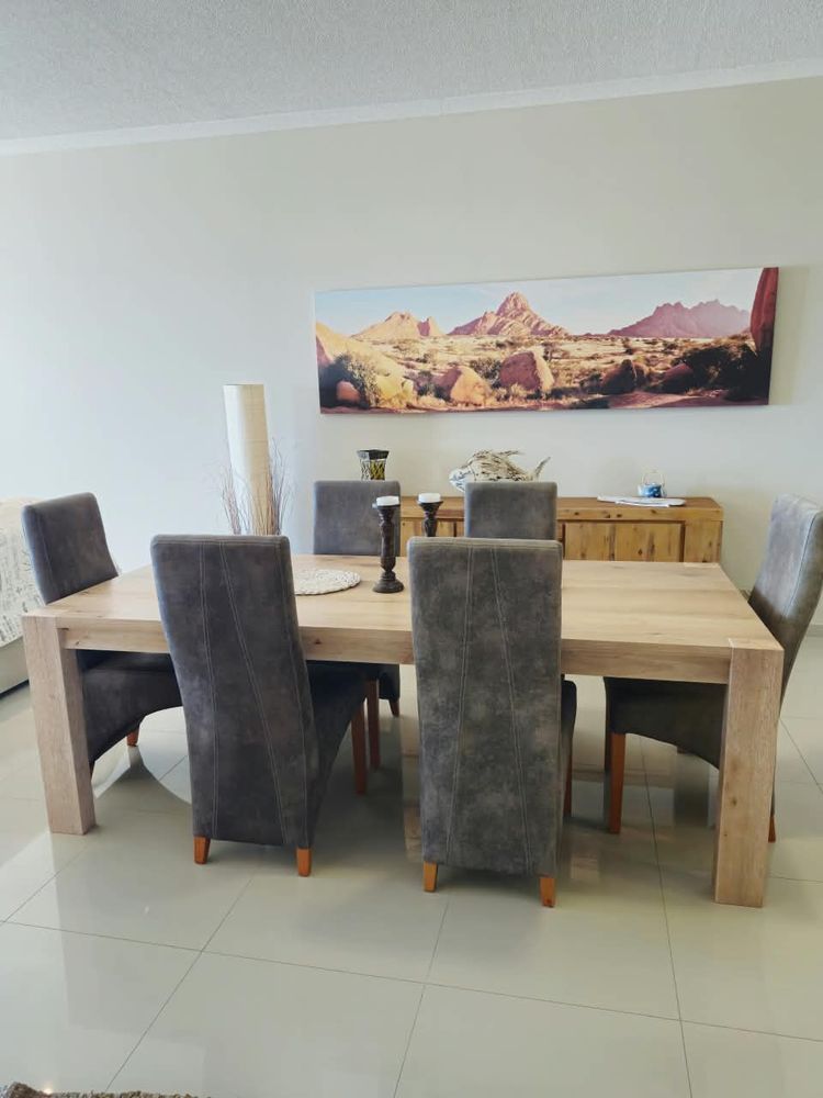 Open plan dining room 