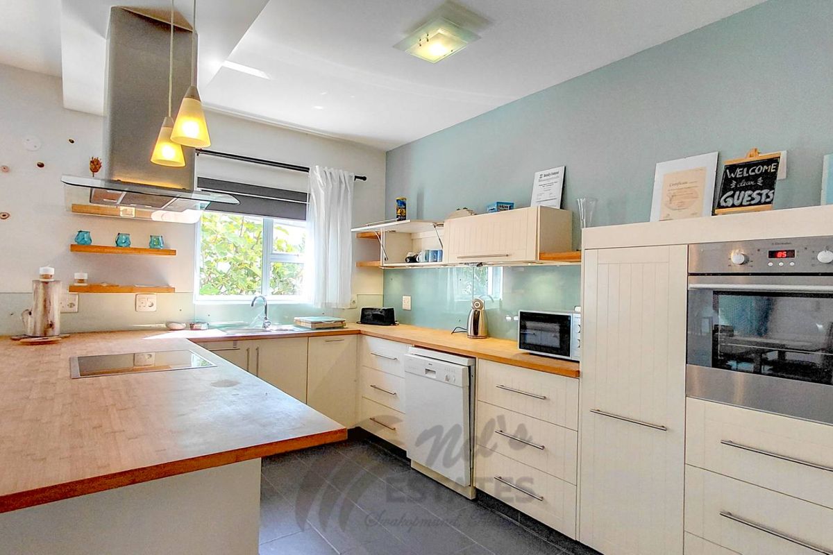 Delightful Townhouse For Sale in Vogelstrand, Swakopmund - Photo 3