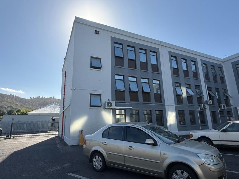 Ground floor apartment, Perfect for the Modern Professional - Photo 2