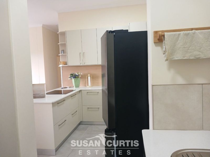 Beautiful Modern Apartment - Photo 5