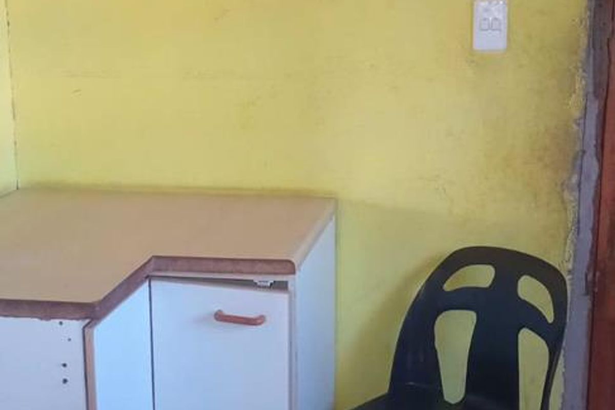 Cozy 2-Bedroom Start-Up Home for Sale in Harare - Photo 3