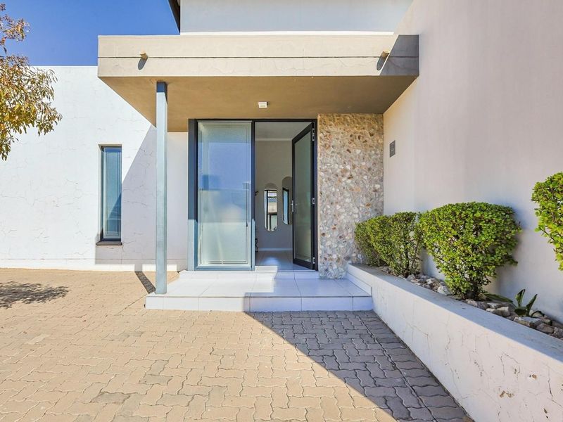 3 Bedroom For Sale , - Photo 2