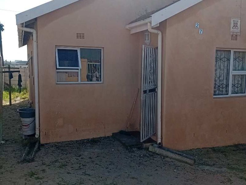 Spacious 3-Bedroom House to Rent in Litha Park - Photo 4