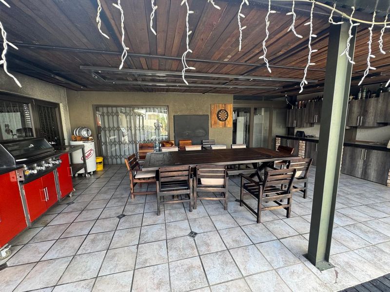 🔥 FOR SALE: 2 Warehouses + 3-Bed House on a 3 040 m2 Erf (CC Sale) 🔥 - Photo 8