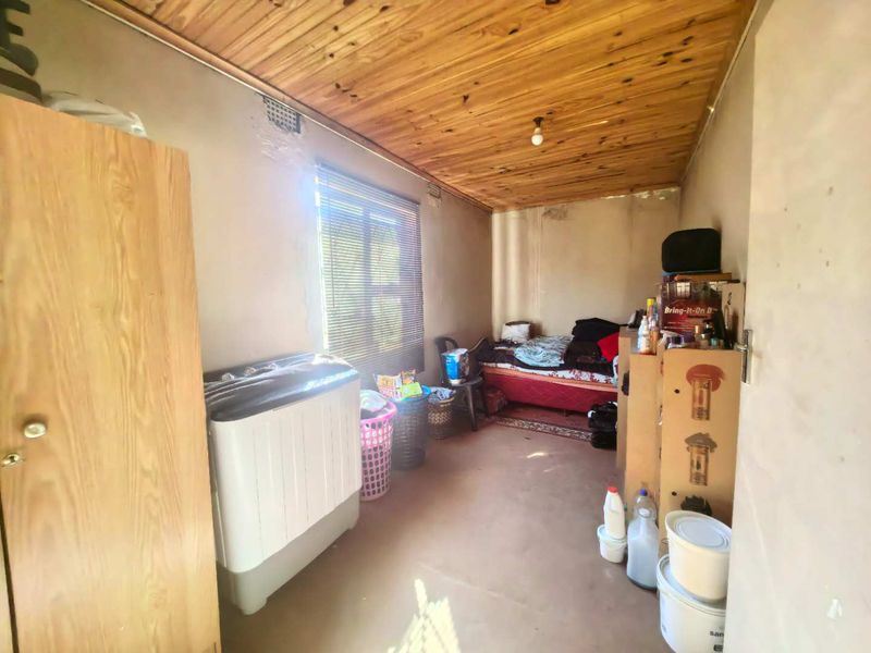 3 Bedroom Home, Avon, Elsies River - Photo 10