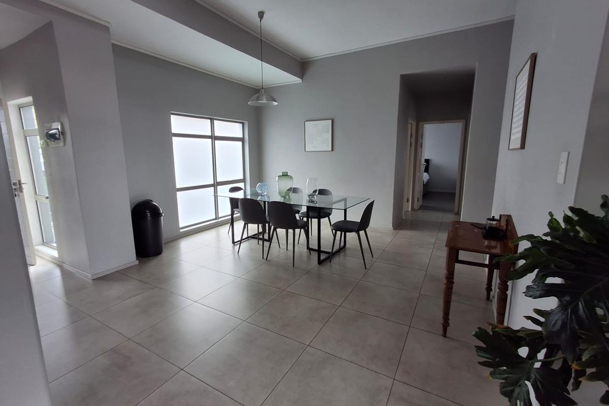 3 BED FURNISHED  APARTMENT OAKLANDS - Photo 3