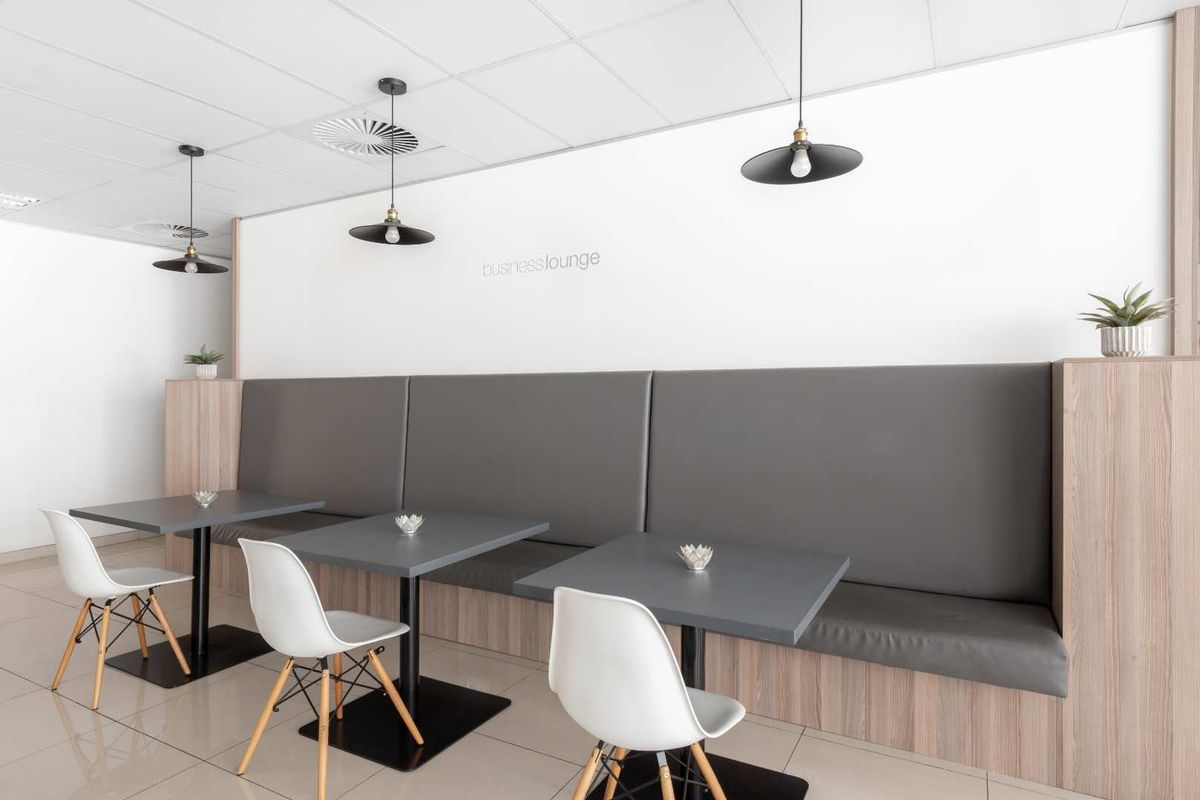 Private office space for 5 persons in Regus West Rand Clearwater - Photo 4