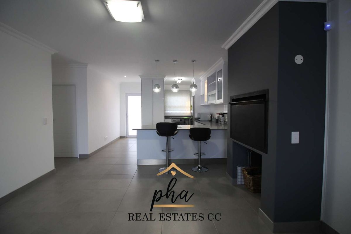 2 Bedroom apartment for sale - Dolphin Beach - Photo 4