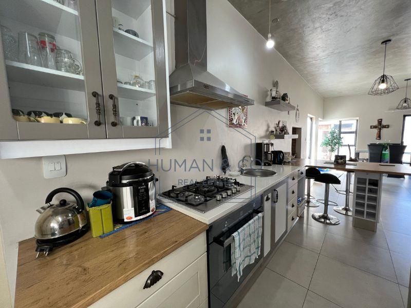 Ideal Starter Home in Fairway Estate - Photo 7