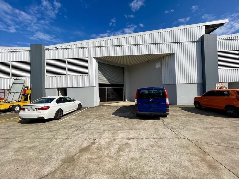 Hendra - Impressive Showroom & Prime Position | Mount Edgecombe Industrial Unit For Sale - Photo 2