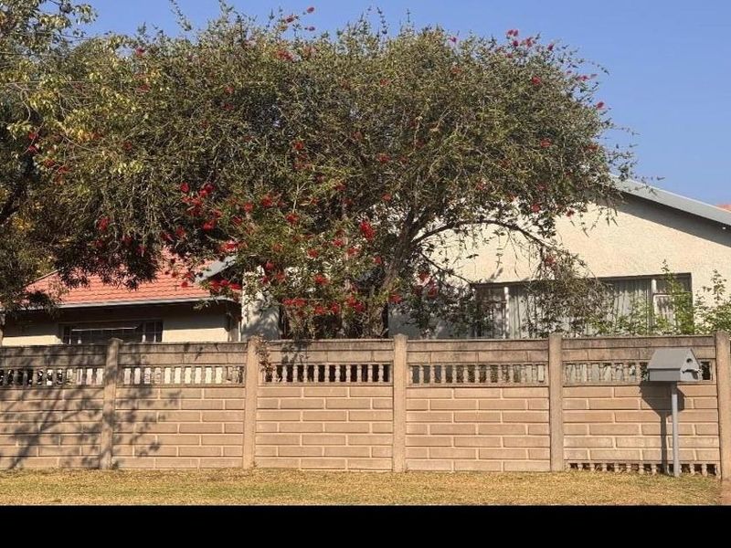 Priced to sell property - Photo 5