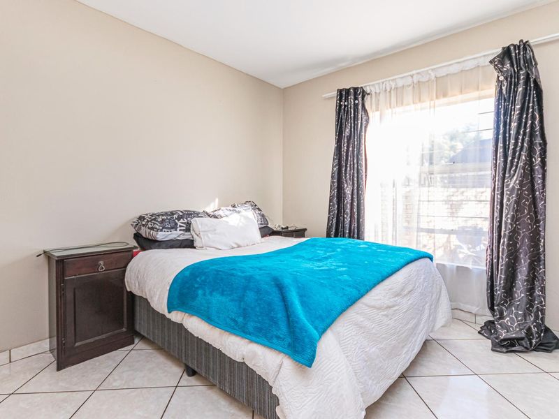 Modern Apartment For Sale - Photo 6
