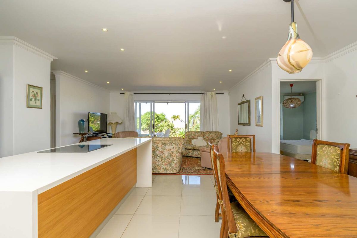 Prime Location: Immaculate 3-Bedroom Simplex for sale in Umhlanga Manors - Photo 5