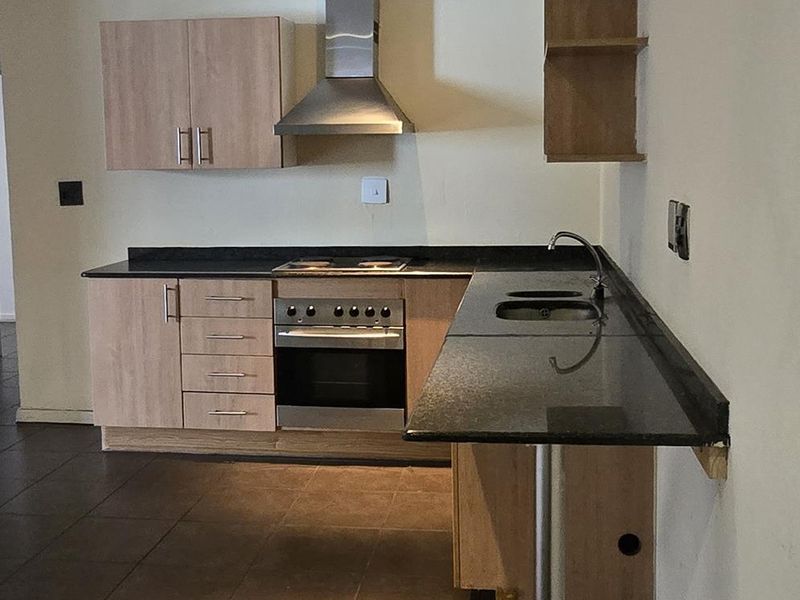Two-Bedroom Apartment in Isibaya House for sale - Photo 4