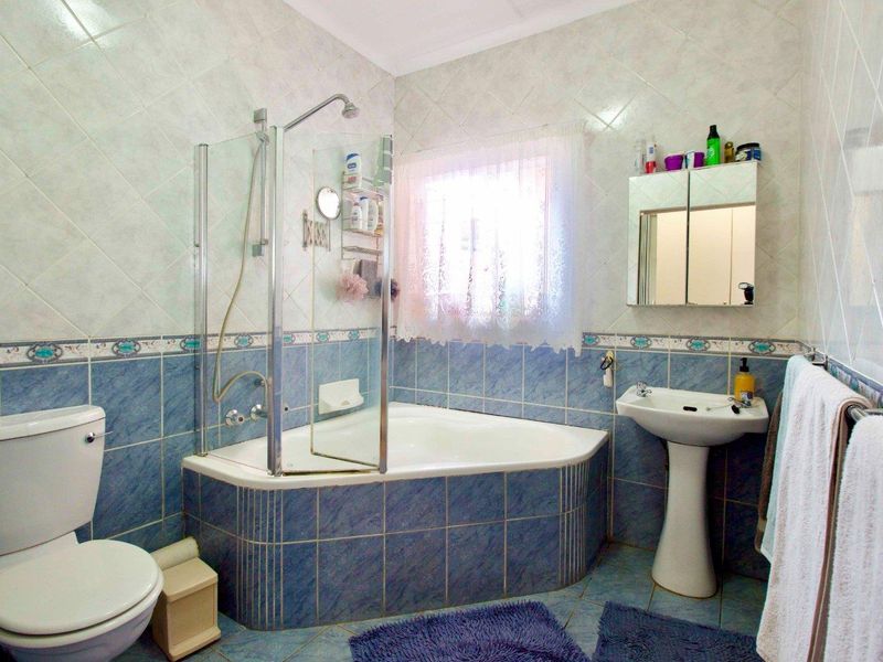 Wonderful Family Home in A Boomed Area - Photo 9