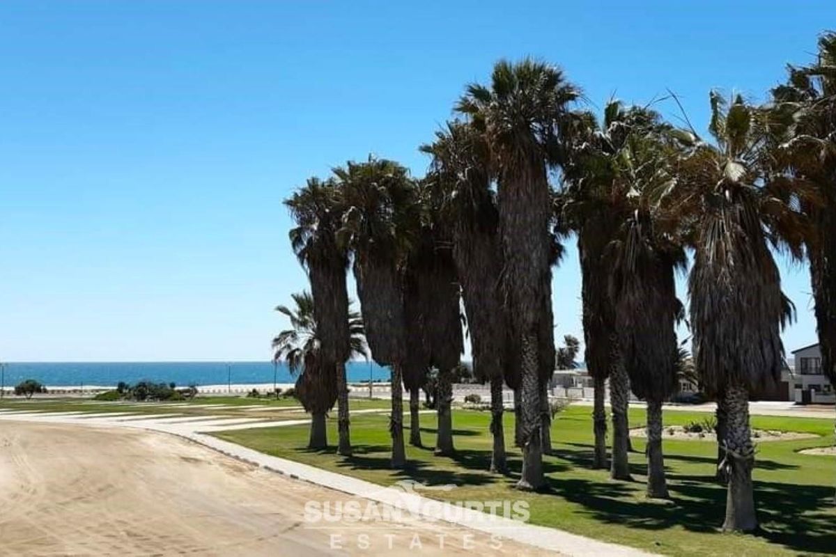 UPSCALE LIVING -  HOUSE FOR SALE IN VINETA - Photo 2