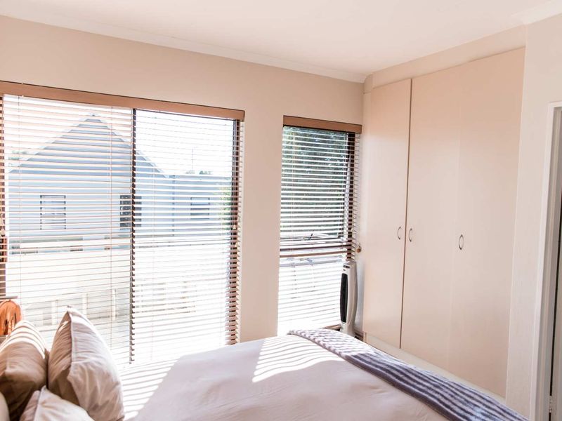 Gorgeous 2 bed, 2 bath apartment for sale in Abbington - Photo 9