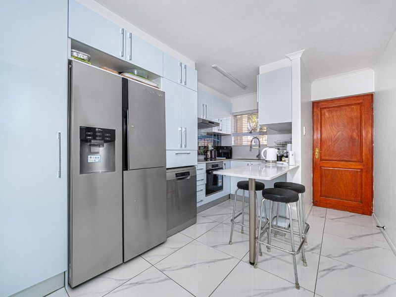 GARLANDALE, 2 BEDS WITH MASSIVE GARDEN - Photo 6