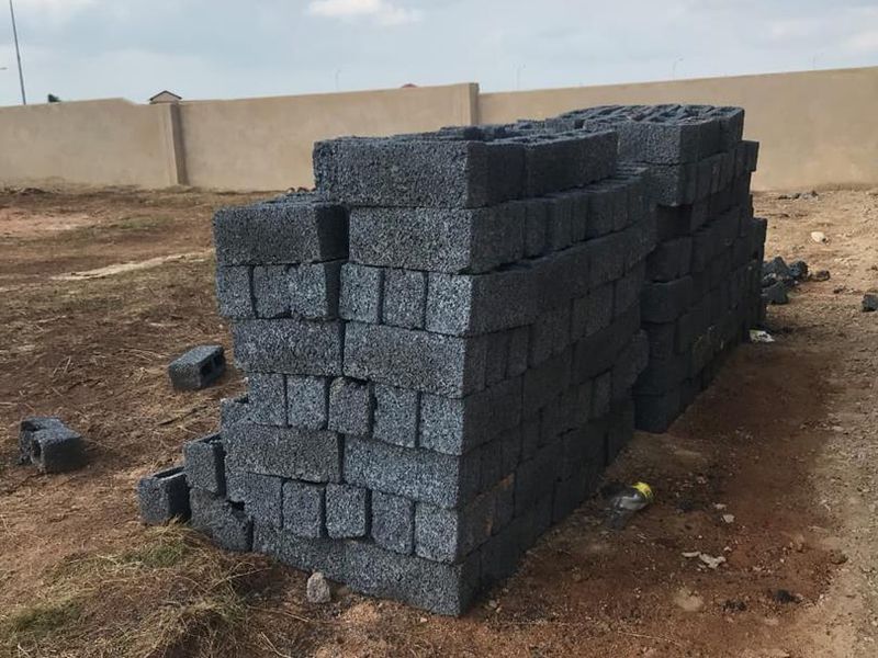 Land with secure & sturdy boundary walls - Photo 7