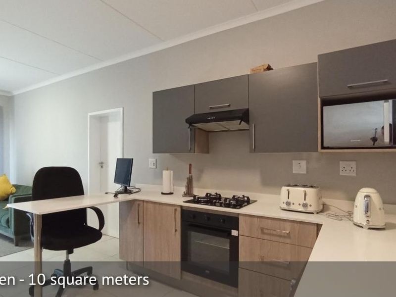 Apartment In Midridge Park - Photo 4