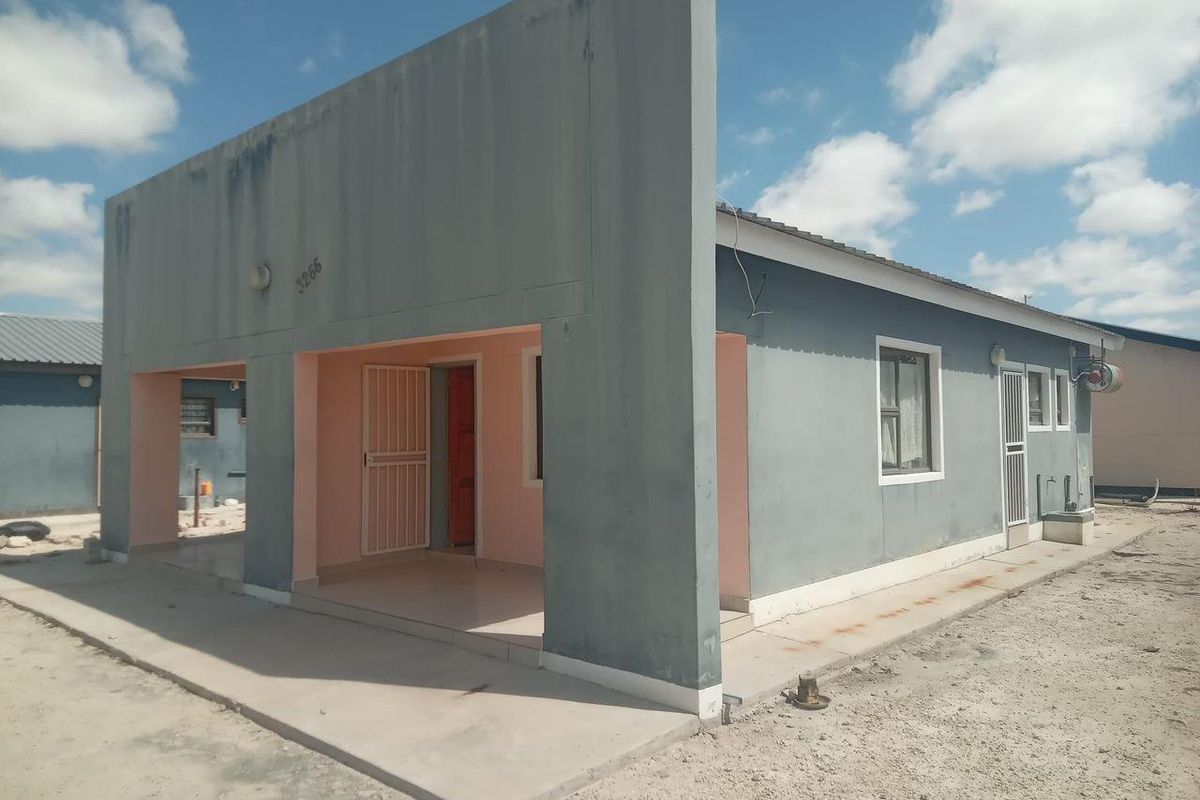 House For Sale - Ondangwa Extension 14 | N$730,000 (negotiable) - Photo 2