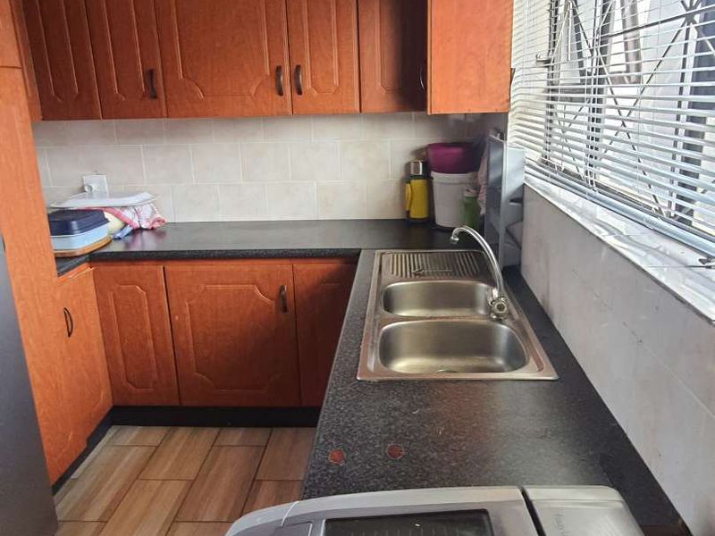 3 Bedroom Home for Sale in Rowallan Park! - Photo 5