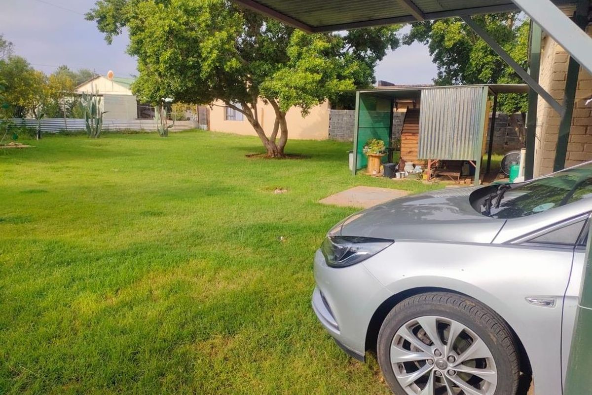 The perfect charming  home for your growing family - Photo 5