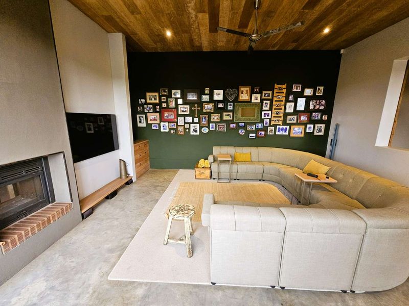 Pierneef Ridge – Modern Masterpiece with Stunning View Over the Moot - Photo 6