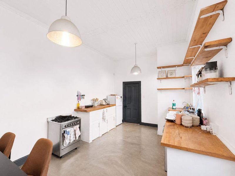 Charming 2-Bedroom Home in the Heart of Woodstock, Cape Town - Photo 5