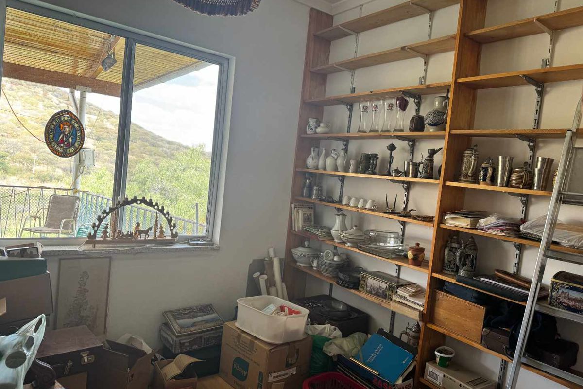 Luxury Hill House for Sale - Photo 4