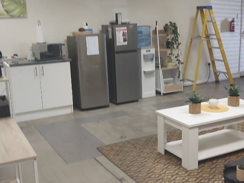 Warehouse/office facility to let in Newton Park - Photo 8